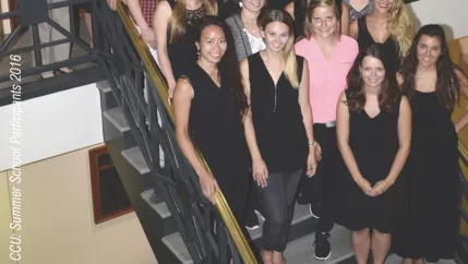 fb01_titel_flyer_summer_school_2022.jpg (DE)