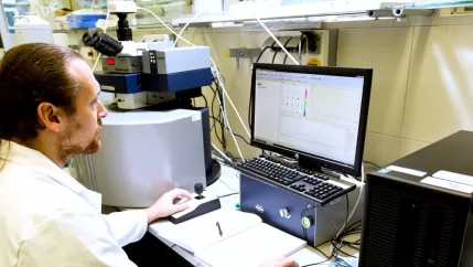 idt_labor_foto_lichtenscheidt_171004_lic3525_teasercut.jpg (DE)