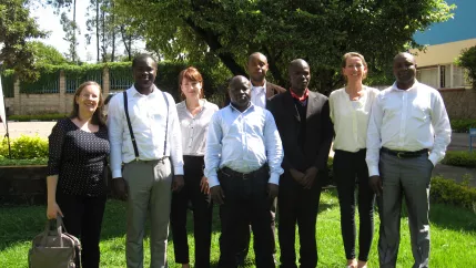 izne_forschungsprojekt_teufelskreis_armut_krankheit_2015-05-13_kick-off_1286.jpg (DE)