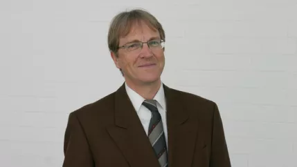 krupp-alfred_20090408_300dpi_eva-tritschler_3741_paragraph.jpg (DE)