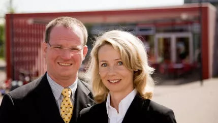 Prof. Dr. Schneider und Anne Schaefer (DE)