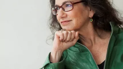 susan neiman zu gast auf dem sofa foto bettina volke.jpg(DE)