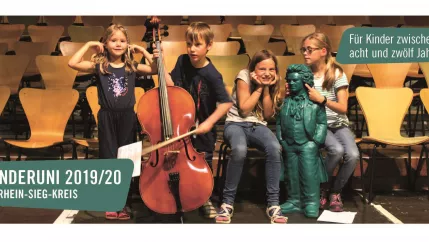 titelbild_faltblatt_kinderuni_2019_seite_1.jpg (DE)