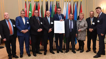 Verleihung_zertifikat_vivantes_foto_vivantes_gmbh_m._el-sauaf.jpg (DE)