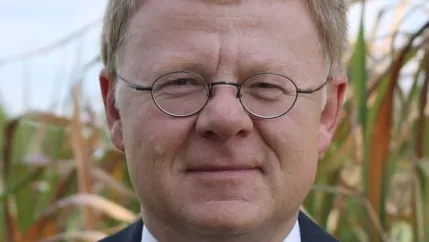 Portrait Professor Gadatsch - Personenseite (DE)