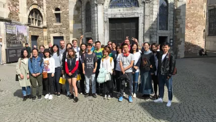 studierende_des_2+2_programms.jpg (DE)