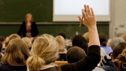 FB Anna_Vorlesung_Forensik_freigestellt.jpg (DE)