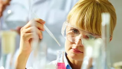 Studiengang Chemie mit Materialwissenschaften (DE)