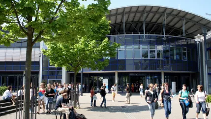 campus_sta_vorderseite_12.jpg (DE)