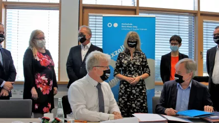 unterzeichnung_koopvertrag_dlr_teasercut_2020-06-26_foto_eva_tritschler_7147.jpg (DE)