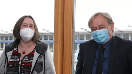 wirtz-michaela_dekanin_fb_05_ihne-hartmut_cut_2021-02-22_foto_eva_tritschler_0389.jpg (DE)