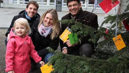 wunschbaum_sta_mira_familie_praesident_20171201_foto_j._kuestenmacher_17.jpg (DE)