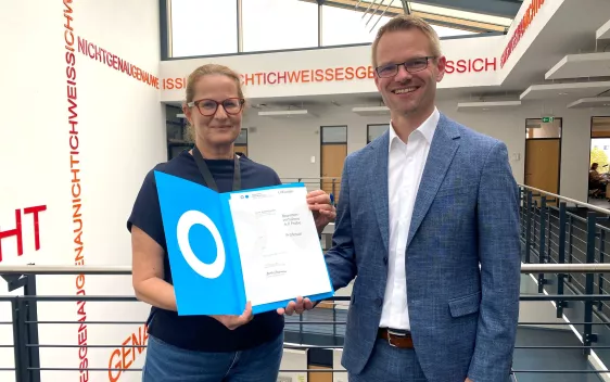 Ernennung Andreas Ortseifen IWK mit Marion Halfmann 20251212 Foto Dominik Pieper