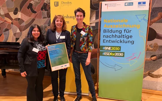 20260416 IZNE Auszeichnung nachhaltige Bildung Foto IZNE