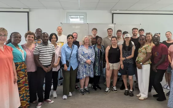 Visitors from Ghana Kosovo Jordan and Vietnam joined the Global Culuture and Management class