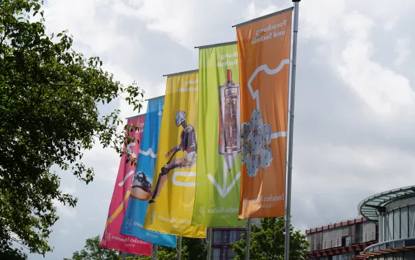 eTa-Museumsmeilenfest_Flaggen (DE)
