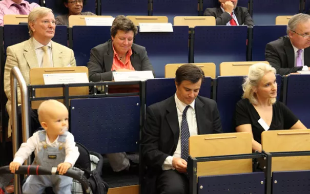 2011_medizintourismus_in_deutschland_12.jpg (DE)