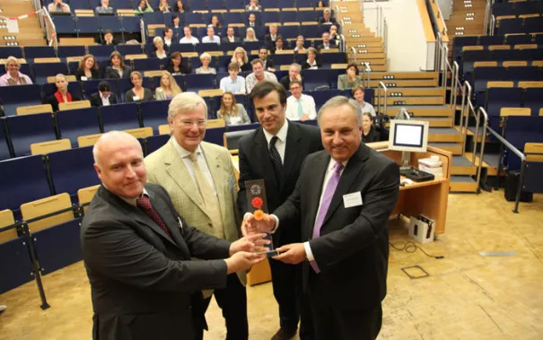 2011_medizintourismus_in_deutschland_20.jpg (DE)