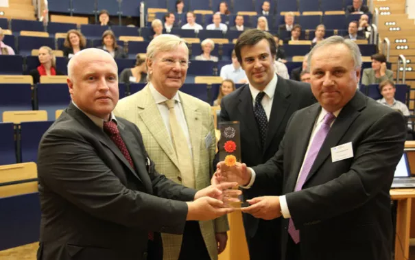 2011_medizintourismus_in_deutschland_21.jpg (DE)
