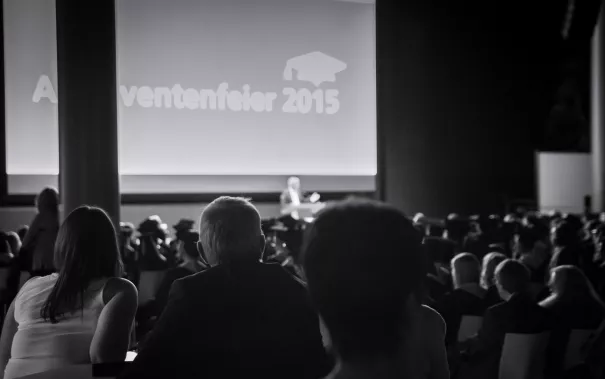 2015.10.24_hbrs-absolventenfeier_foto_nathan-dreessen_104.jpg (DE)