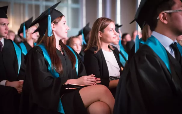 2015.10.24_hbrs-absolventenfeier_foto_nathan-dreessen_140.jpg (DE)