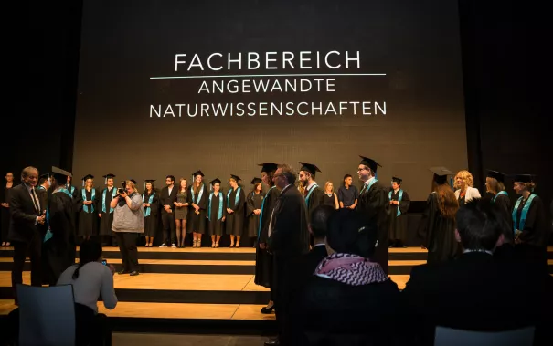 2015.10.24_hbrs-absolventenfeier_foto_nathan-dreessen_145.jpg (DE)