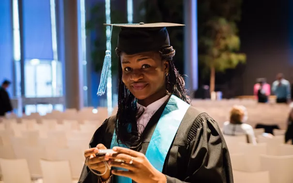 2015.10.24_hbrs-absolventenfeier_foto_nathan-dreessen_22.jpg (DE)