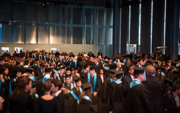 2015.10.24_hbrs-absolventenfeier_foto_nathan-dreessen_60.jpg (DE)