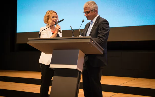 2015.10.24_hbrs-absolventenfeier_foto_nathan-dreessen_96.jpg (DE)