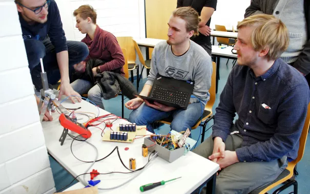 20160120_tag-des-offenen-projekts_FBEMT_StA_Foto-Flessing_img-0843 (DE)