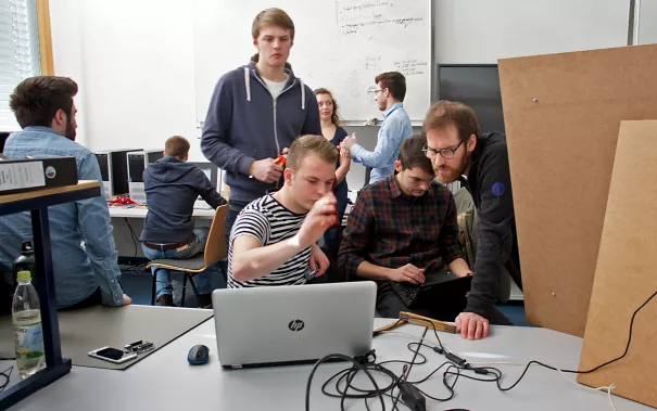 20160120_tag-des-offenen-projekts_FBEMT_StA_Foto-Flessing_img-0862 (DE)