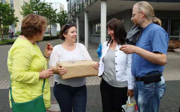 20160621_fbinf_sommerfest_hochschule_kw_bild_014.jpg (DE)