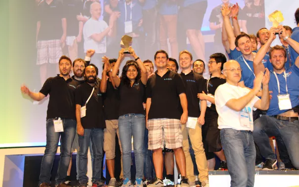 20160629_fbinf_ceremony_robocup2016leipzig_b-it-bots-team_bild105.jpeg (DE)