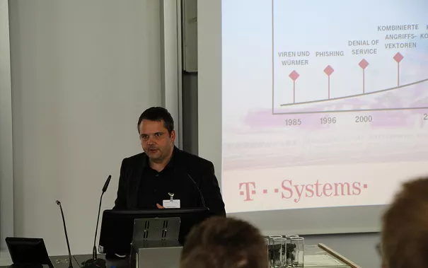 20170523_fbinf_eroeffnung_lernlabor_cybersicherheit_kw_127.png (DE)