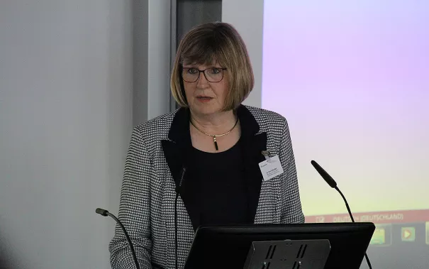 20170523_fbinf_eroeffnung_lernlabor_cybersicherheit_mlh_020.png (DE)