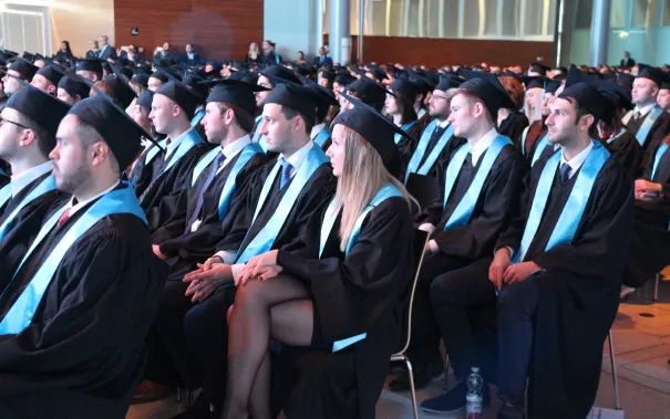 20171021_fbinf_absolventenabschlussfeier_kw_053.jpg (DE)