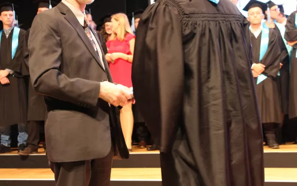 20171021_fbinf_absolventenabschlussfeier_kw_229.jpg (DE)