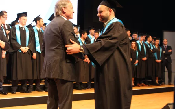 20171021_fbinf_absolventenabschlussfeier_kw_245.jpg (DE)