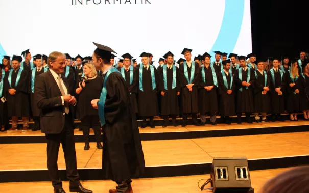 20171021_fbinf_absolventenabschlussfeier_mlh_180.jpg (DE)