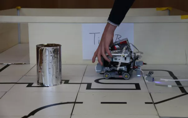 20180224_fbinf_robocupjunior_kw_163.jpg (DE)