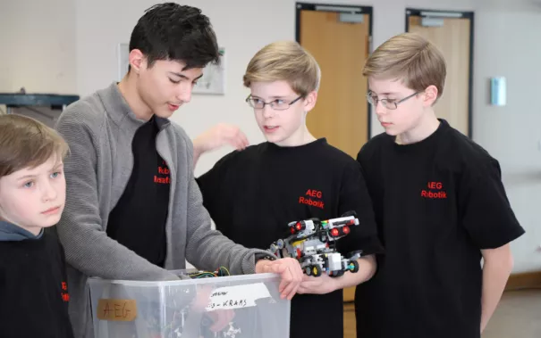 20180224_fbinf_robocupjunior_mlh_31.jpg (DE)