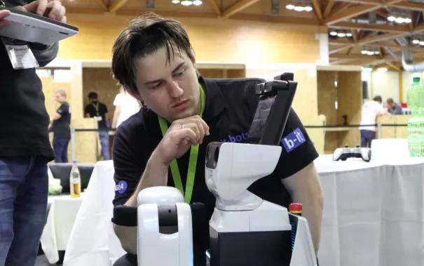 20180426_fbinf_bit-bot_germanopen_048.jpg (DE)