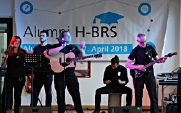 20180508_fbinf_hbrsalumnitag_mlhkw_017_nav.png (DE)