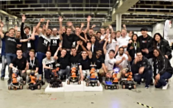 robocup kanada gruppenbild 20180619 fbinf 250 pixel.png (DE)
