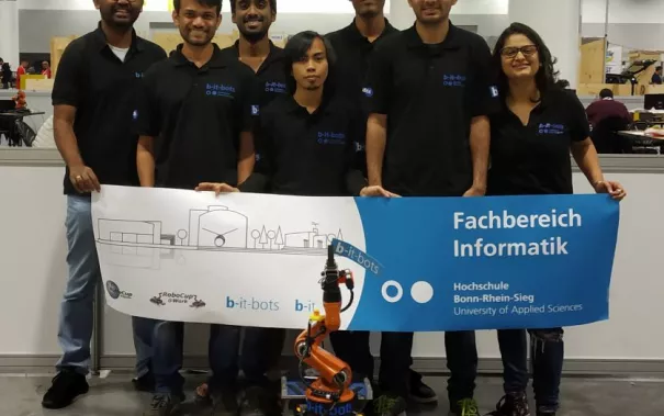 20190708_fbinf_b-it-bots_robocupwm_nair_d_galerie_img_002.jpg (DE)