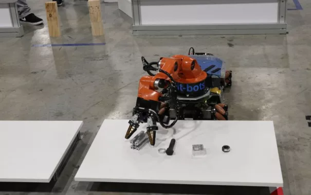 20190708_fbinf_b-it-bots_robocupwm_nair_d_galerie_img_022.jpg (DE)