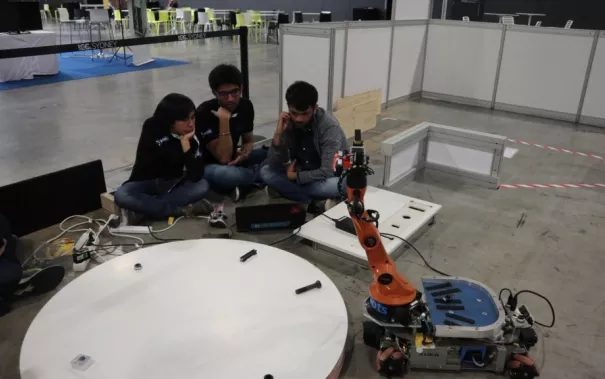 20190708_fbinf_b-it-bots_robocupwm_nair_d_galerie_img_028.jpg (DE)