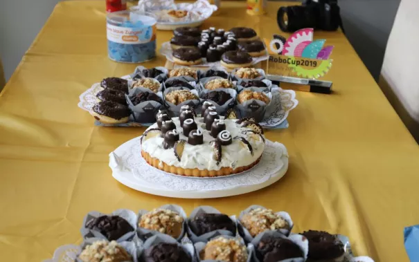 20190719_welcomeparty_b-it-bots_at_work_mt_img_110.jpg (DE)