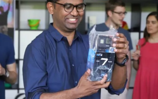 20190719_welcomeparty_b-it-bots_at_work_mt_img_145.jpg (DE)