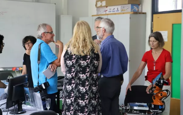 20190719_welcomeparty_b-it-bots_at_work_mt_img_171.jpg (DE)